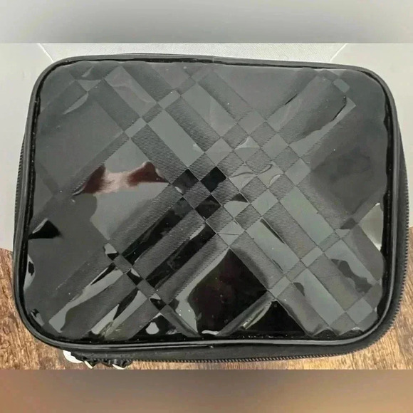 BURBERRY Fragrance | travel case/bag - Picture 2 of 16